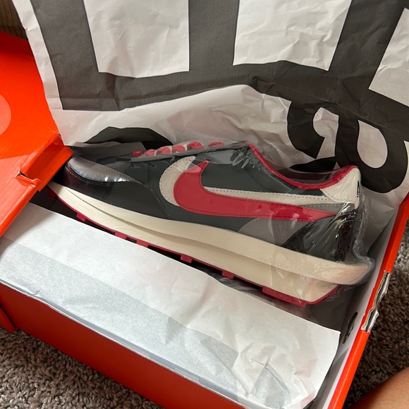 Nike LDWAFFLE/ SACAI - Picture 1 of 3